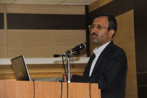 برگزار ی سمینار یک روزه تشخیص ودرمان فشار خون وتازه های آن در مرکز قلب وعروق شهید رجایی: عکس شماره 10 / 12